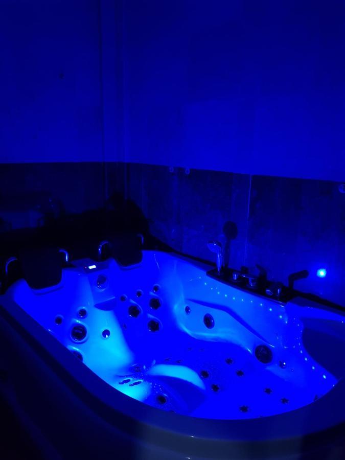 Lights Spa National Arena Mega Mall Monza ブカレスト エクステリア 写真